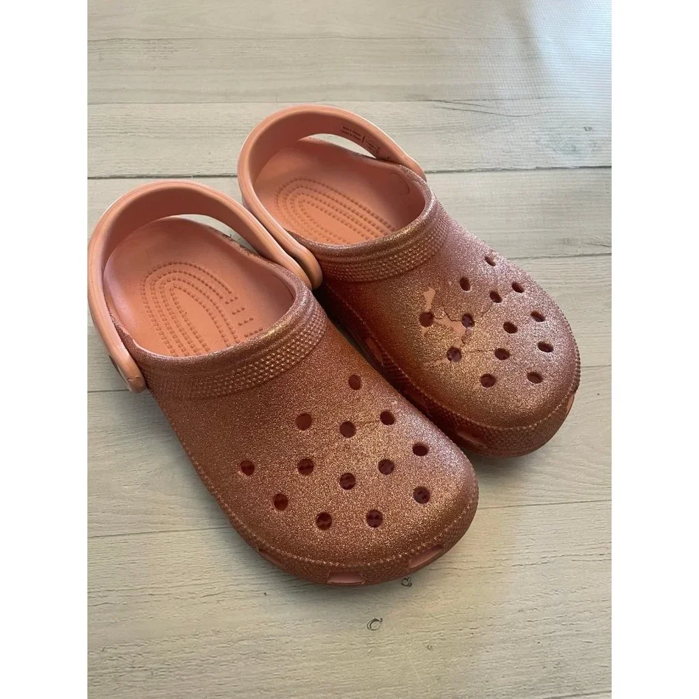 Crocs light‎ pink glitter size 4